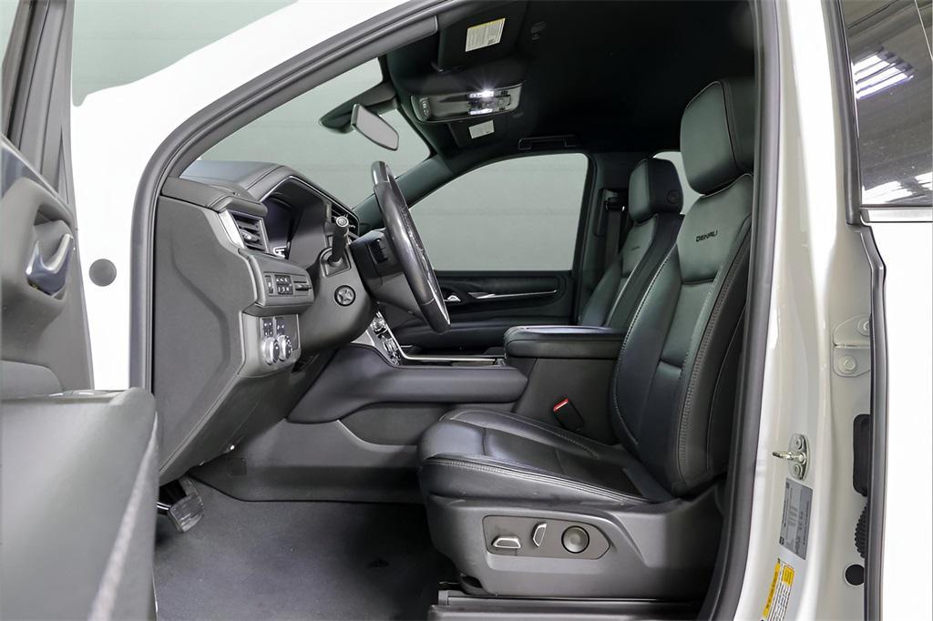 used 2022 GMC Yukon XL car, priced at $52,880