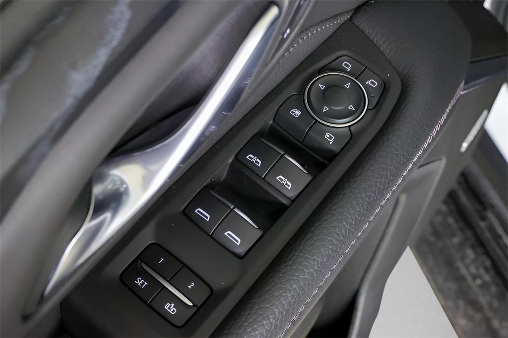 used 2022 GMC Yukon XL car, priced at $52,880