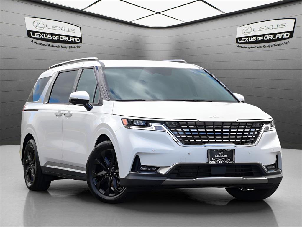 used 2024 Kia Carnival car, priced at $36,722