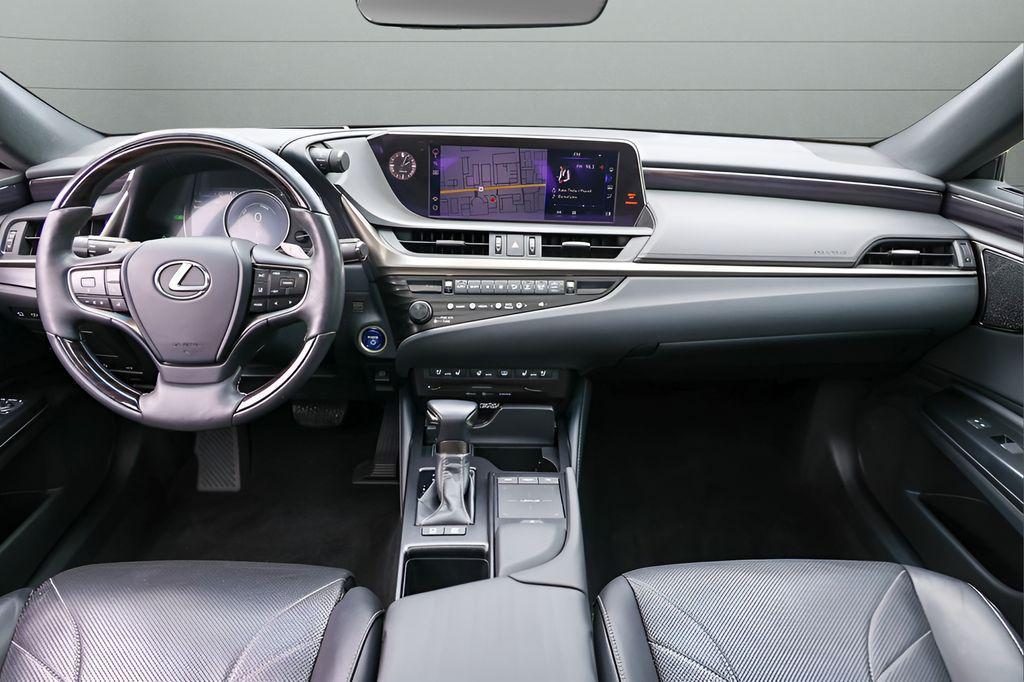 used 2020 Lexus ES 300h car, priced at $36,342