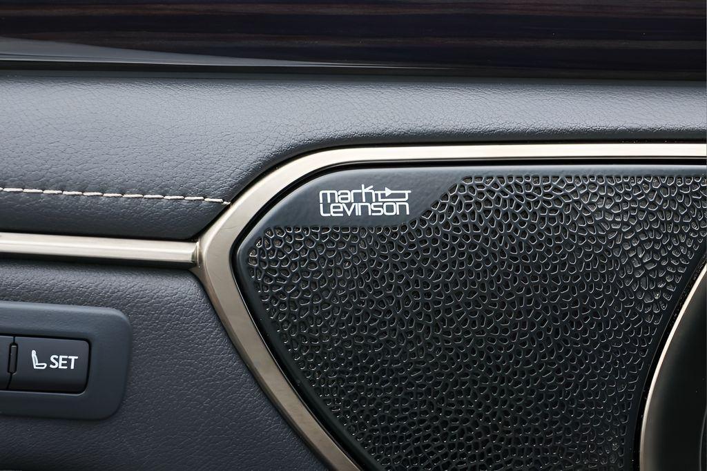 used 2020 Lexus ES 300h car, priced at $36,342