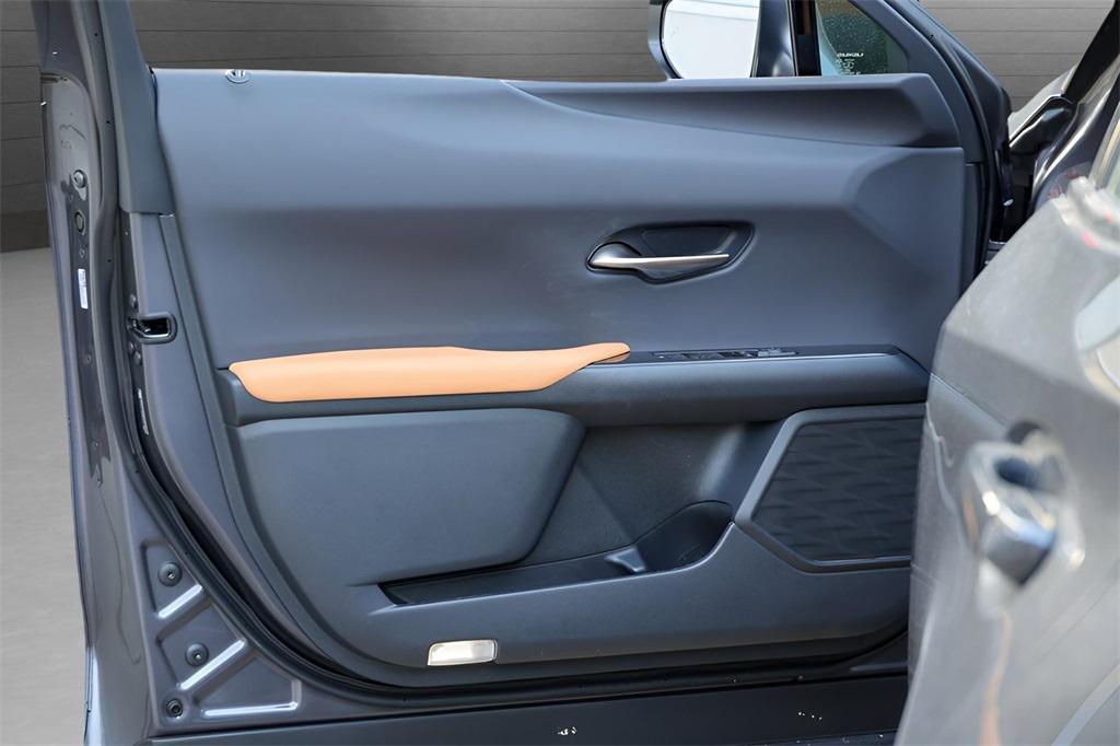 new 2025 Lexus UX 300h car, priced at $45,715