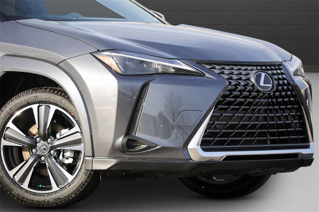 new 2025 Lexus UX 300h car, priced at $45,715