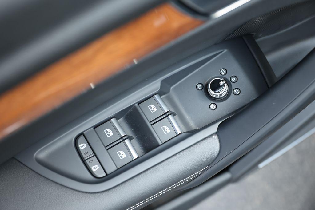 used 2022 Audi Q5 car, priced at $32,156