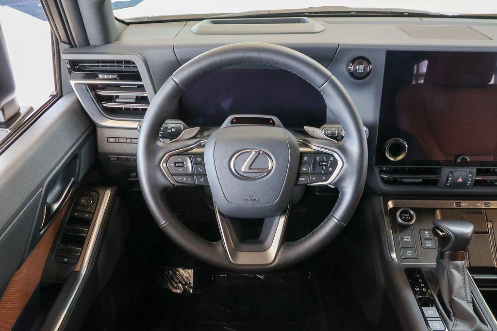 used 2025 Lexus GX 550 car, priced at $87,207