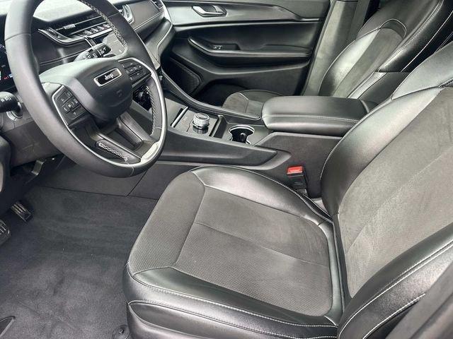 used 2024 Jeep Grand Cherokee car, priced at $33,750