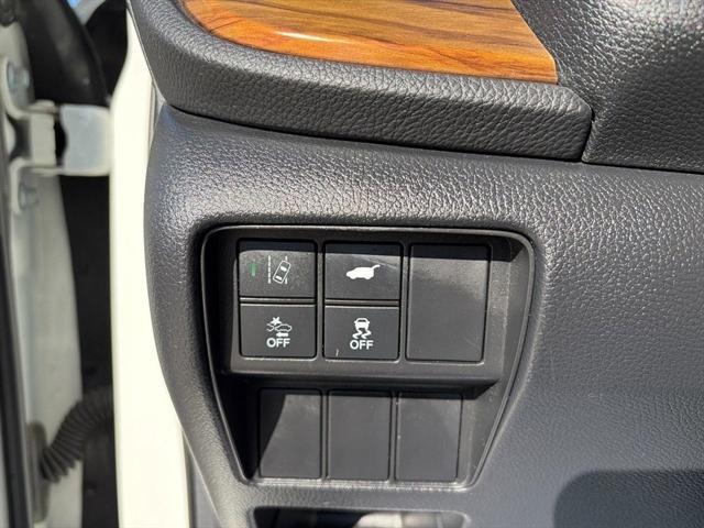 used 2018 Honda CR-V car, priced at $21,865