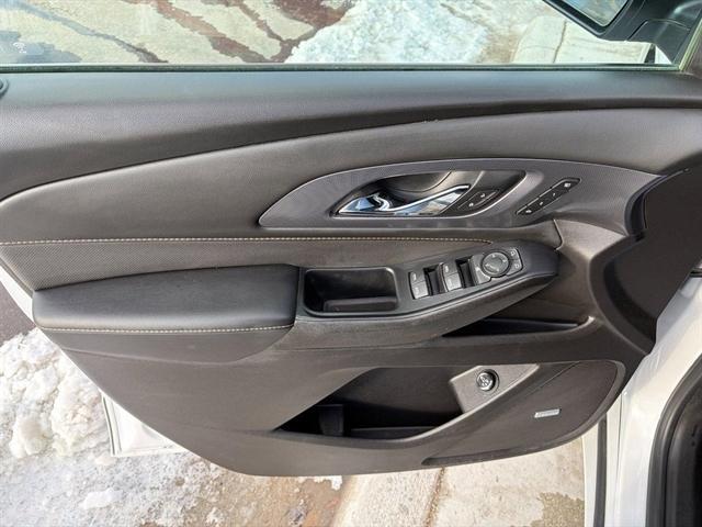 used 2021 Chevrolet Traverse car, priced at $32,985