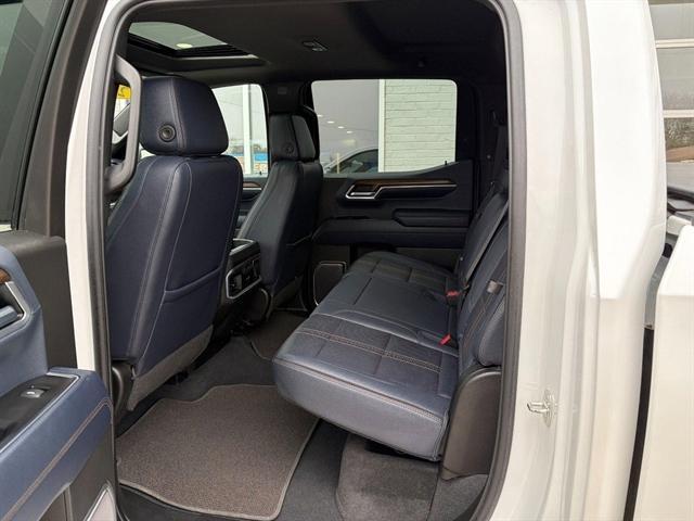 used 2022 Chevrolet Silverado 1500 car, priced at $43,995