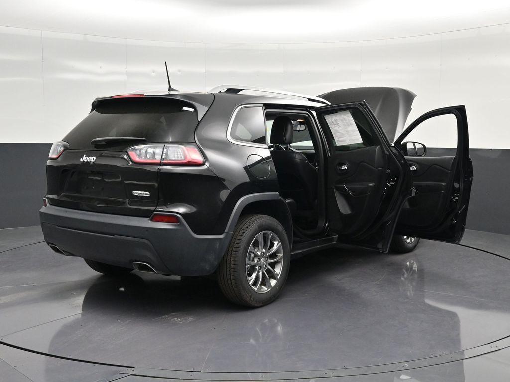used 2021 Jeep Cherokee car, priced at $15,990