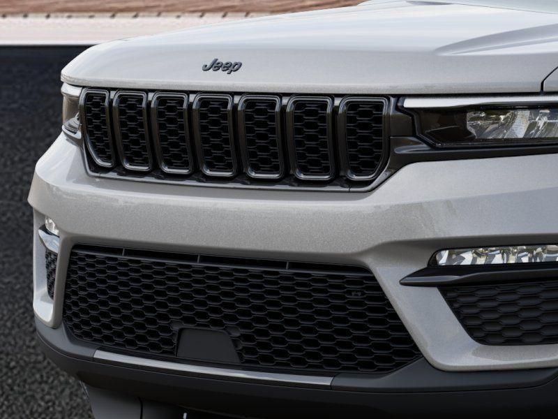 new 2025 Jeep Grand Cherokee car, priced at $34,590