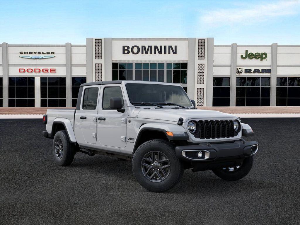 new 2026 Jeep Gladiator car, priced at $39,395