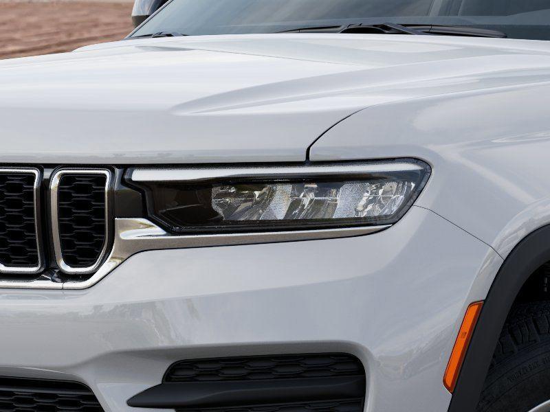 new 2025 Jeep Grand Cherokee car, priced at $31,395
