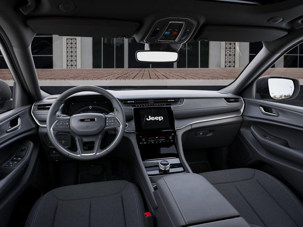 new 2025 Jeep Grand Cherokee car, priced at $31,395