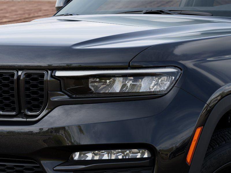 new 2025 Jeep Grand Cherokee car, priced at $32,590