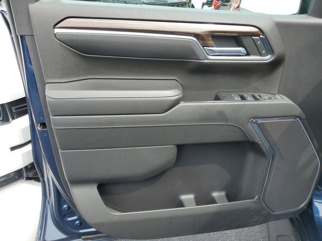 used 2022 Chevrolet Silverado 1500 car, priced at $42,490