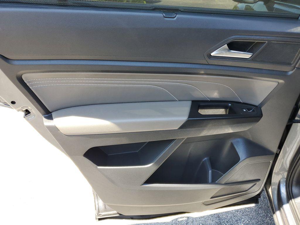 used 2021 Volkswagen Atlas car, priced at $18,490