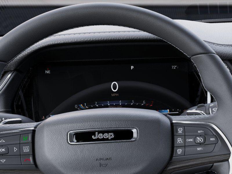 new 2025 Jeep Grand Cherokee car, priced at $34,195