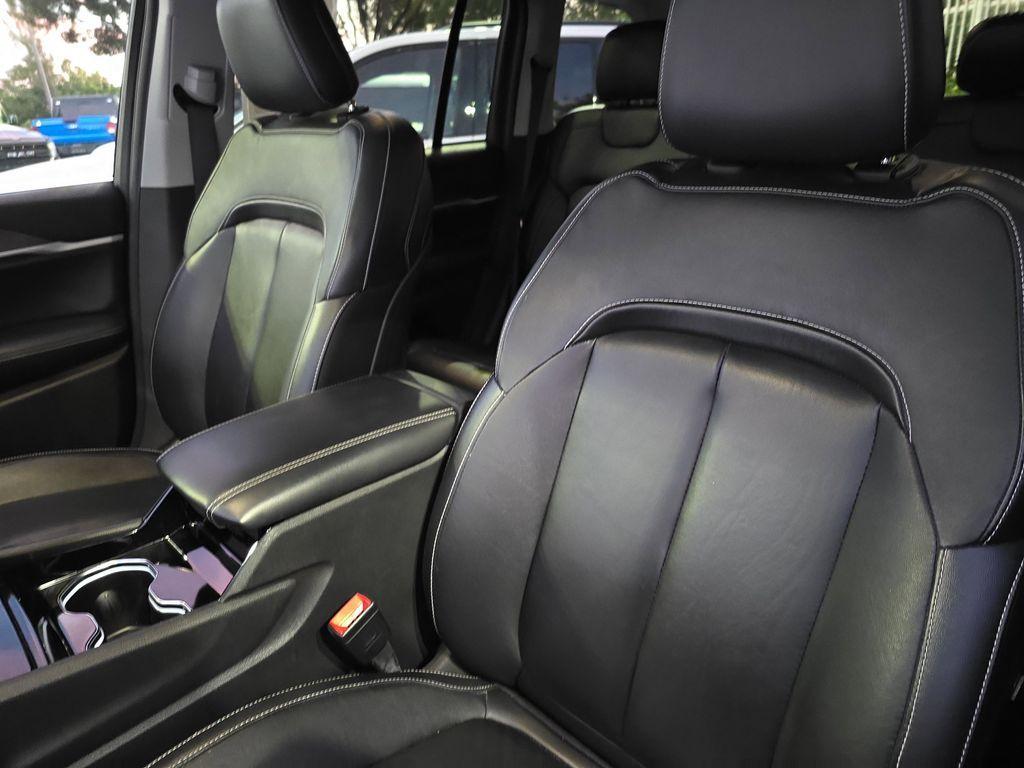 used 2022 Jeep Grand Cherokee car, priced at $26,490