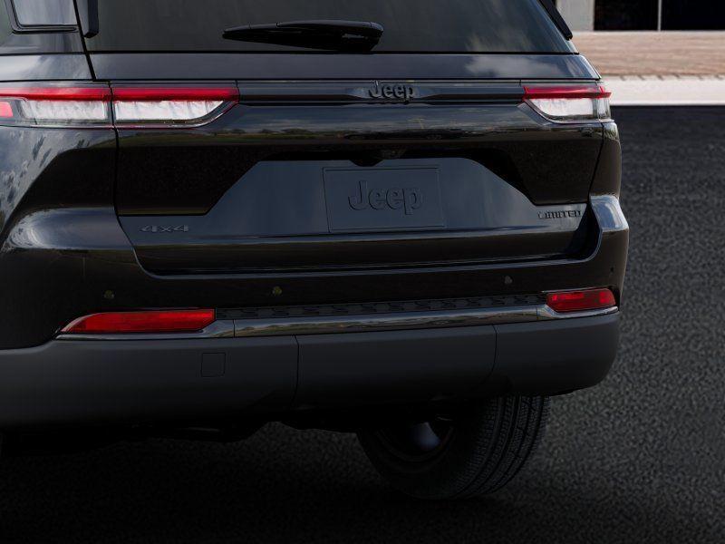 new 2025 Jeep Grand Cherokee car, priced at $35,105