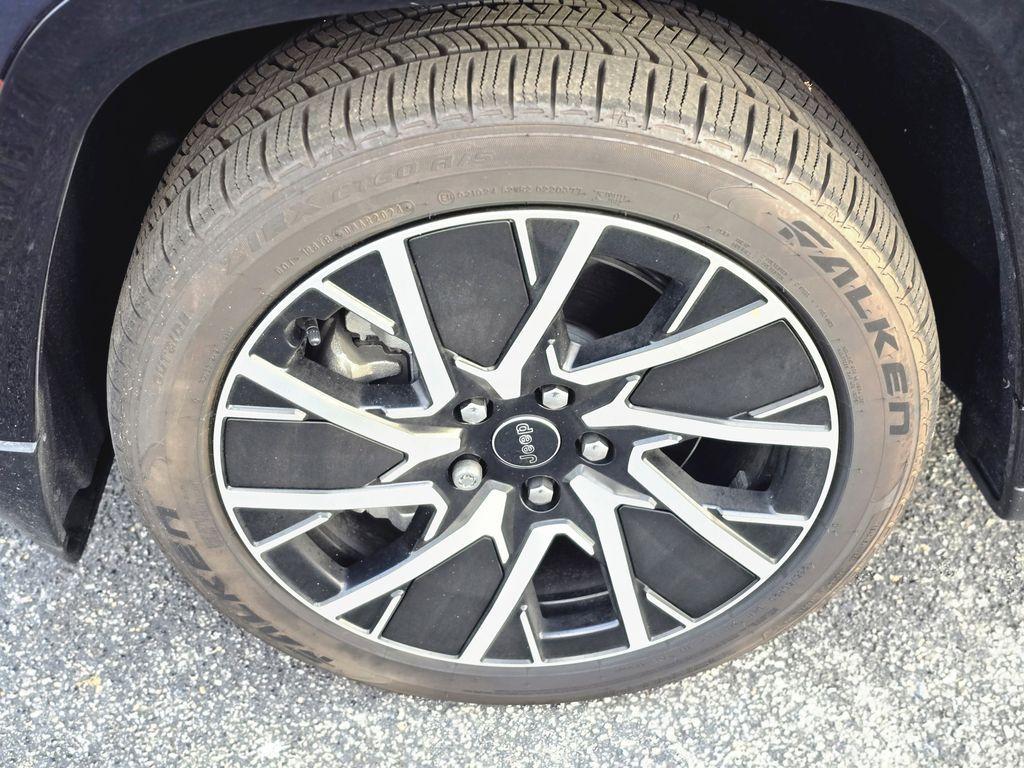 used 2025 Jeep Wagoneer S car, priced at $35,990