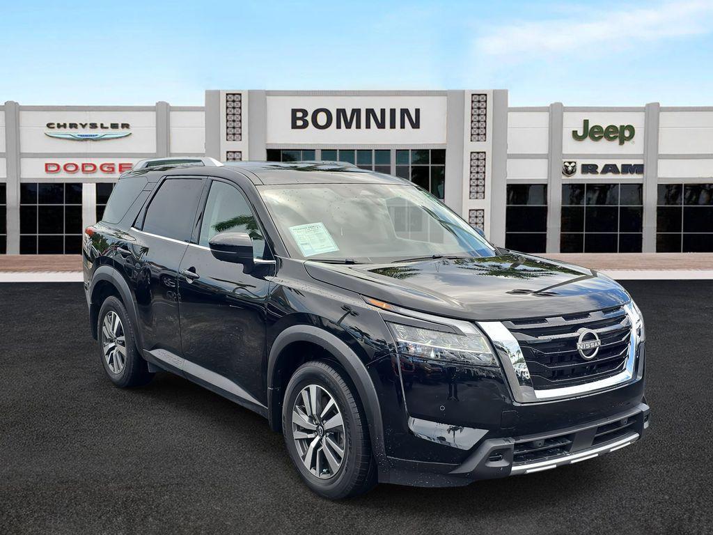 used 2024 Nissan Pathfinder car, priced at $30,990