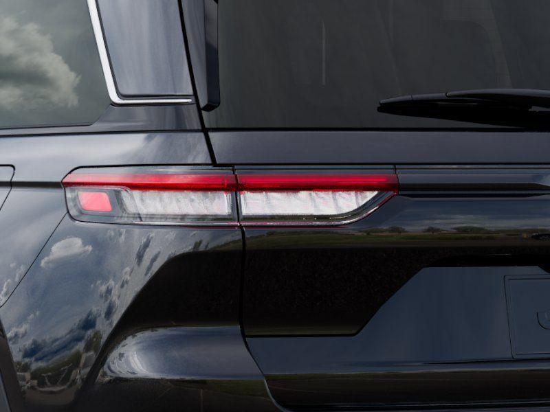 new 2025 Jeep Grand Cherokee car, priced at $30,050