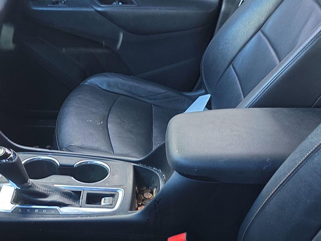 used 2020 Chevrolet Equinox car, priced at $13,990