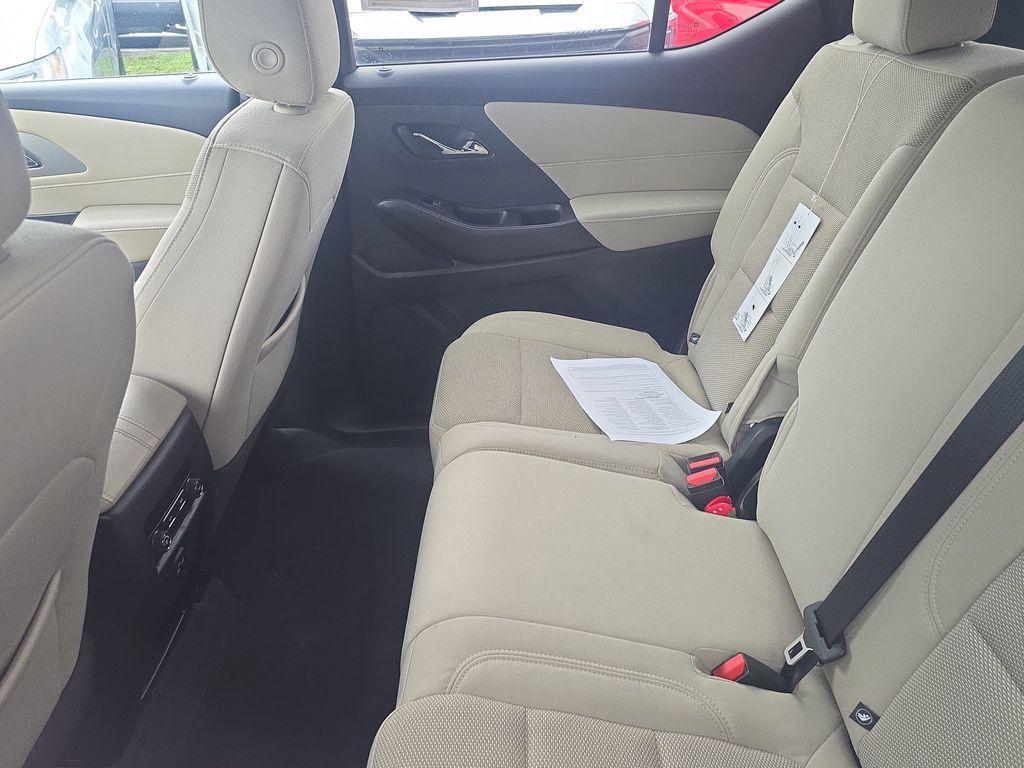 used 2022 Chevrolet Traverse car, priced at $19,990