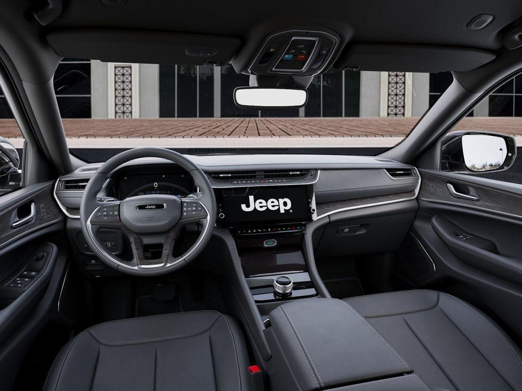 new 2026 Jeep Grand Cherokee car, priced at $37,790