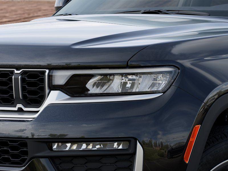 new 2026 Jeep Grand Cherokee car, priced at $37,790