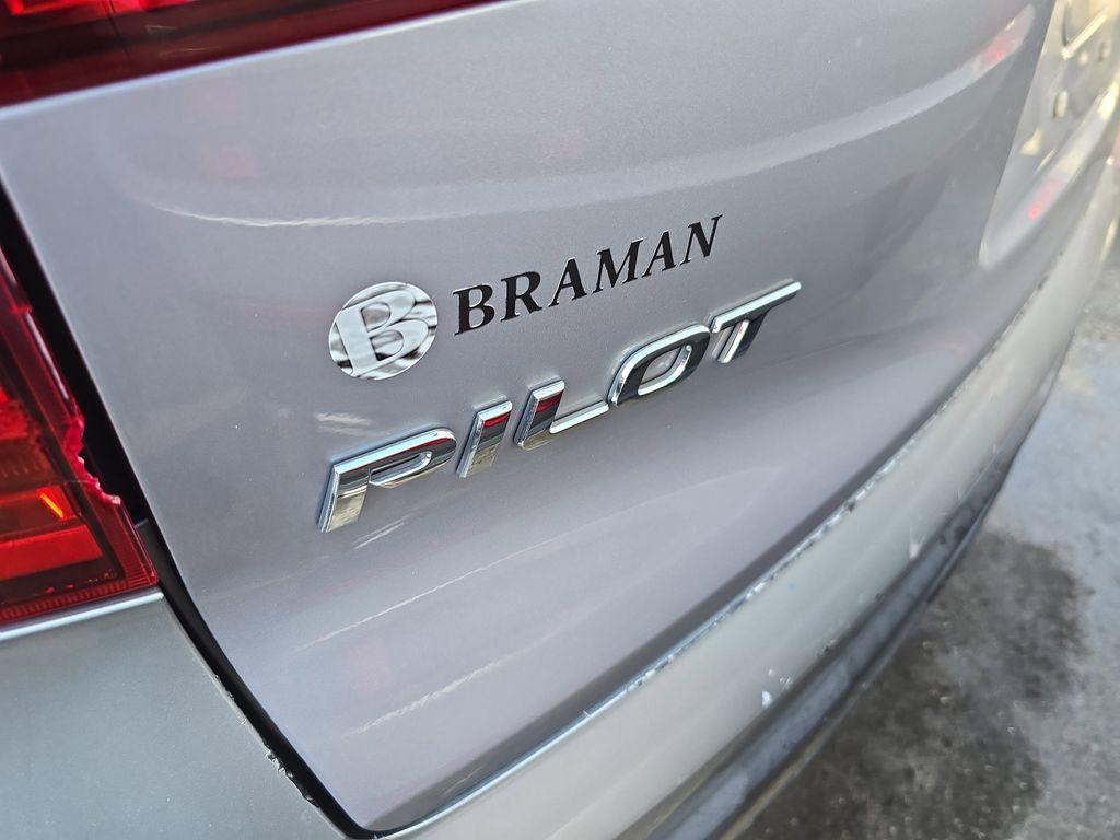 used 2018 Honda Pilot car, priced at $17,790