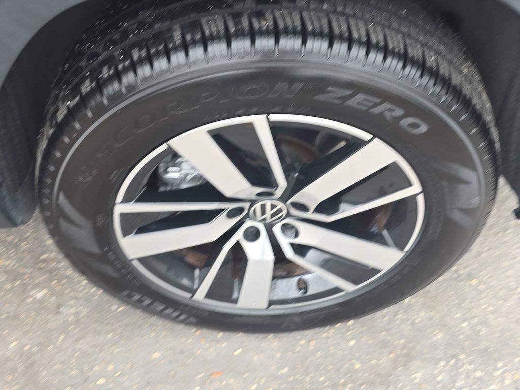 used 2021 Volkswagen Atlas car, priced at $18,990