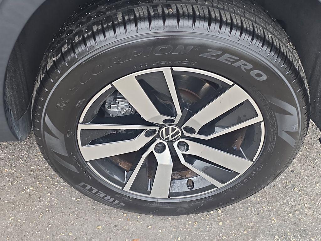 used 2021 Volkswagen Atlas car, priced at $18,990