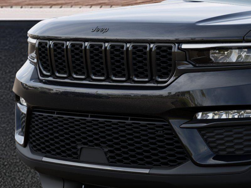 new 2025 Jeep Grand Cherokee car, priced at $30,590