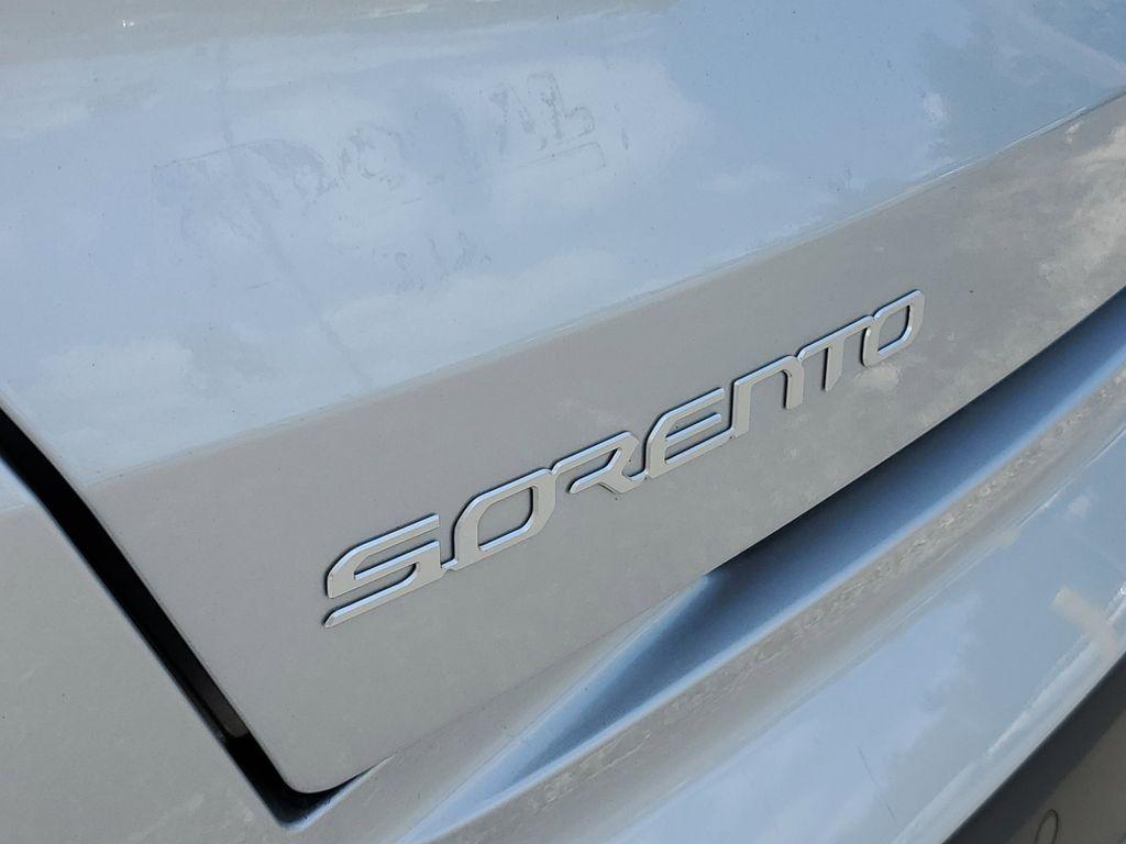 used 2023 Kia Sorento Hybrid car, priced at $26,990