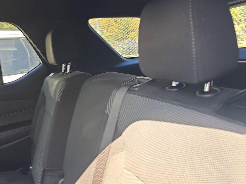 used 2022 Chevrolet Traverse car, priced at $19,490