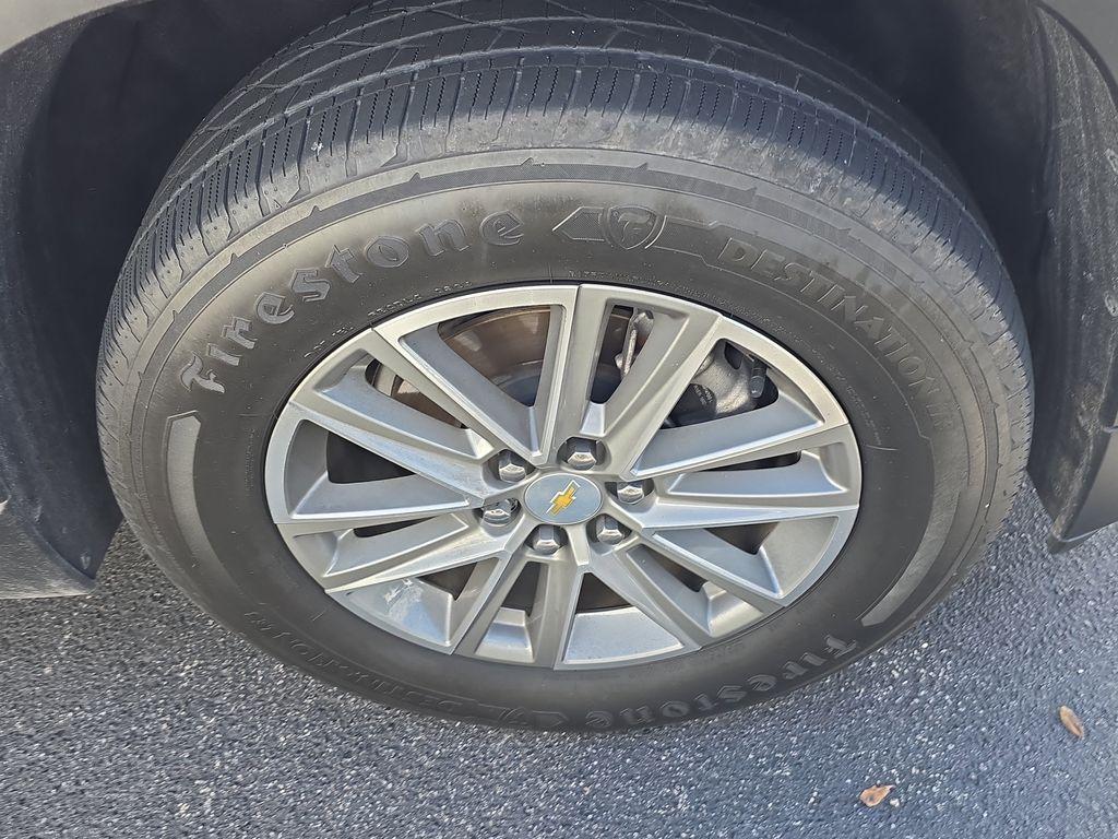 used 2022 Chevrolet Traverse car, priced at $19,490