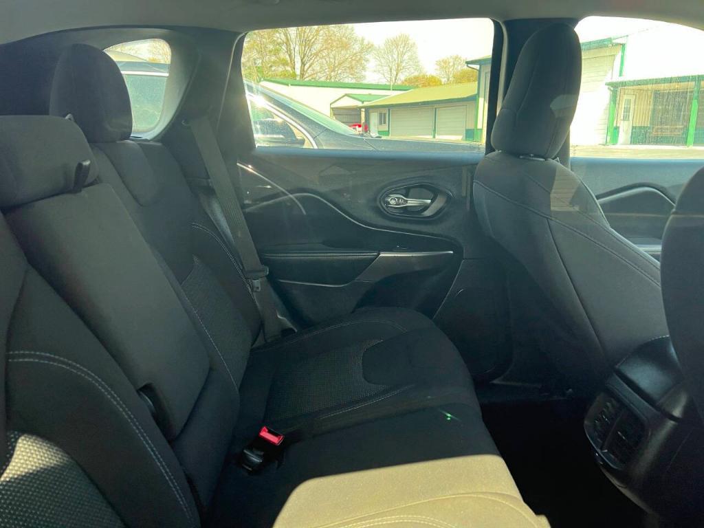 used 2020 Jeep Cherokee car, priced at $12,900