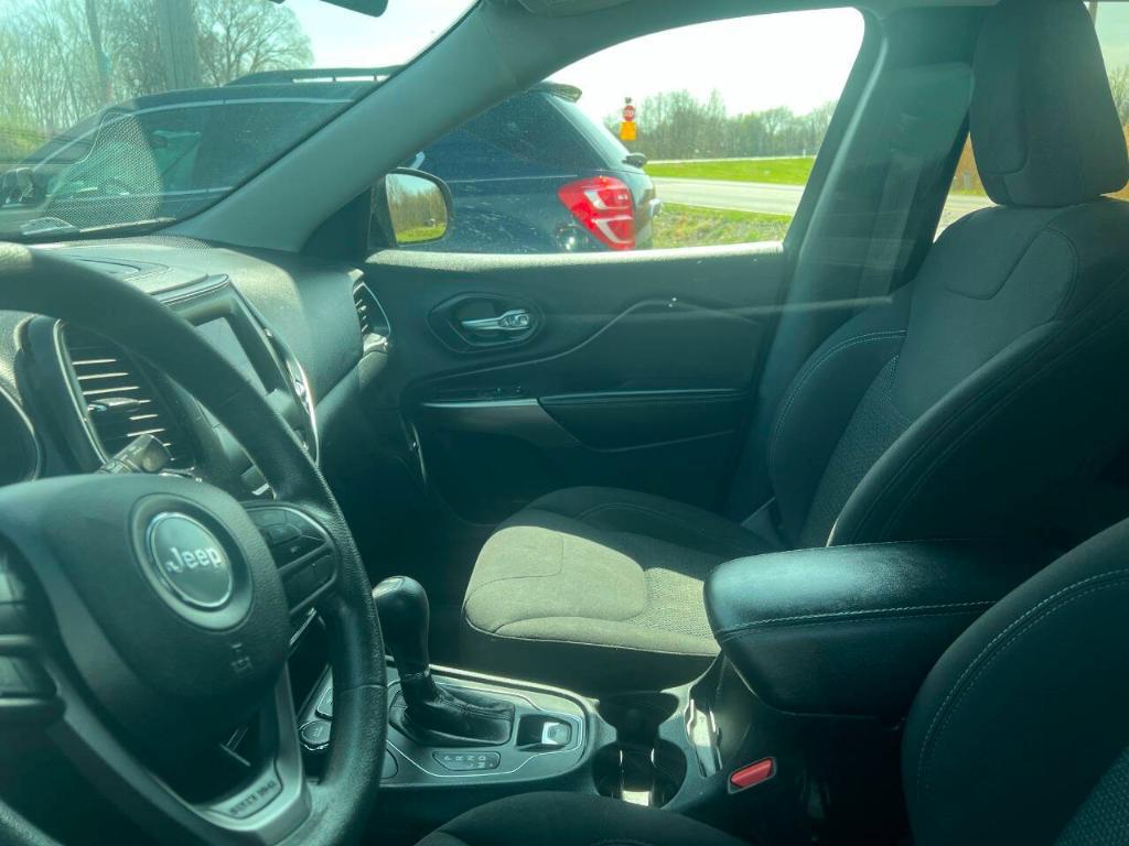 used 2020 Jeep Cherokee car, priced at $12,900