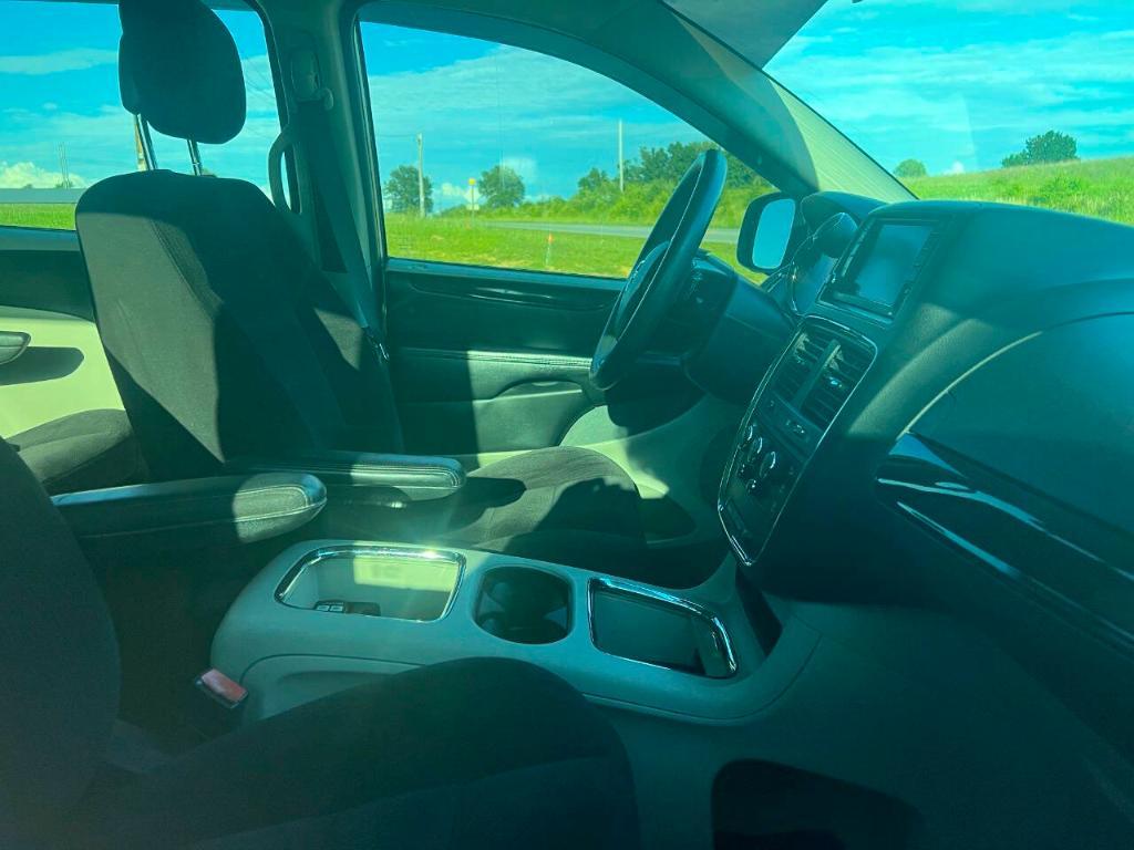 used 2014 Dodge Grand Caravan car