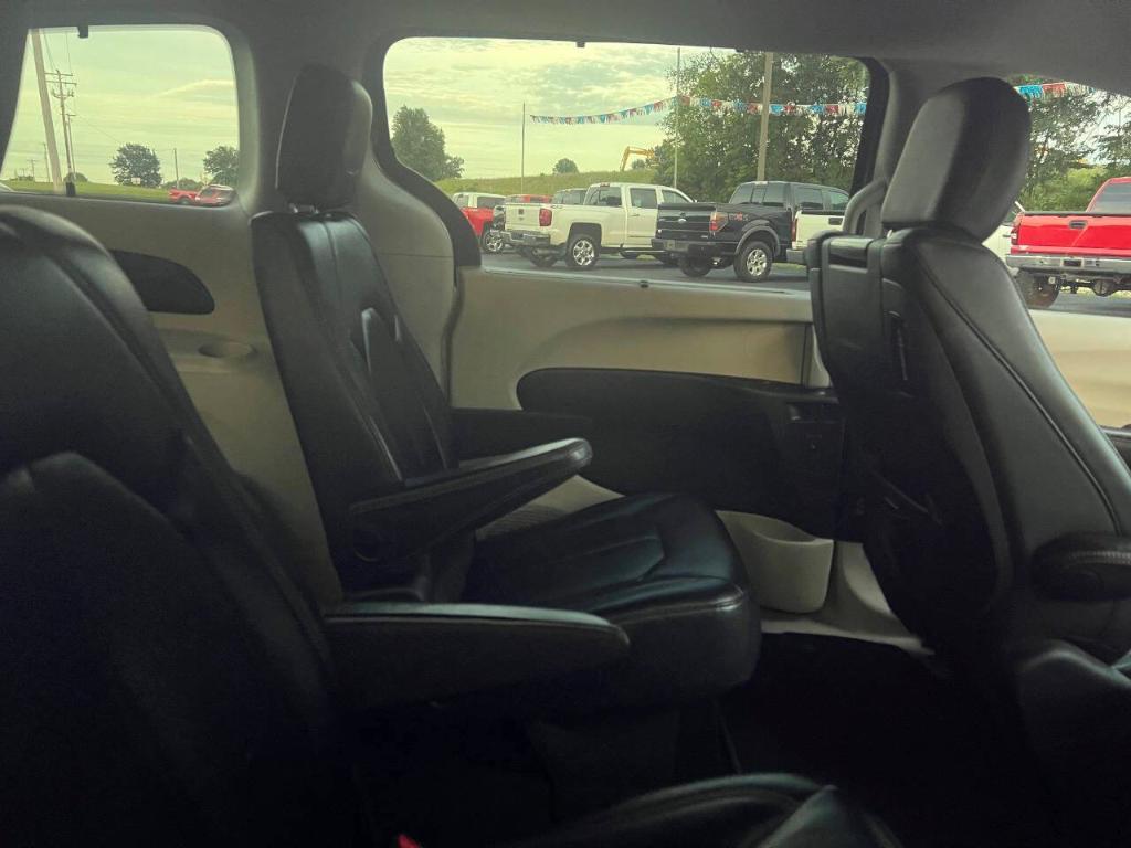 used 2017 Chrysler Pacifica car, priced at $11,900