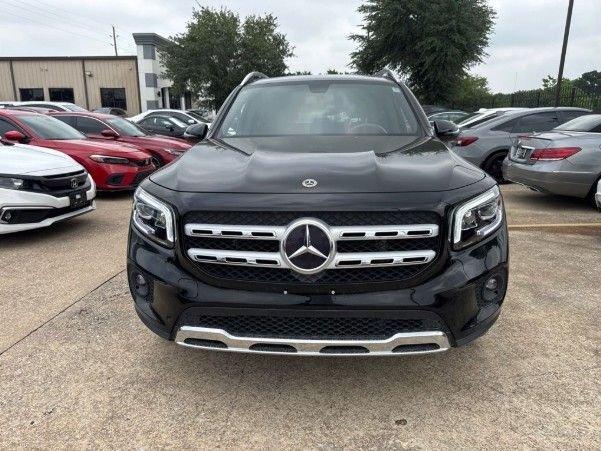 used 2021 Mercedes-Benz GLB 250 car, priced at $27,188