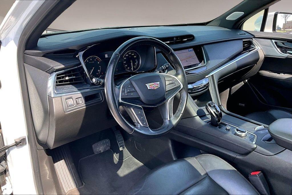 used 2024 Cadillac XT5 car, priced at $29,267