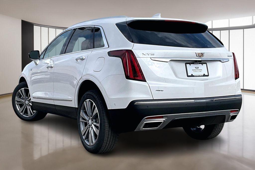 new 2026 Cadillac XT5 car, priced at $60,120