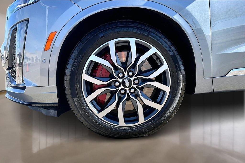 used 2023 Cadillac XT6 car, priced at $41,915