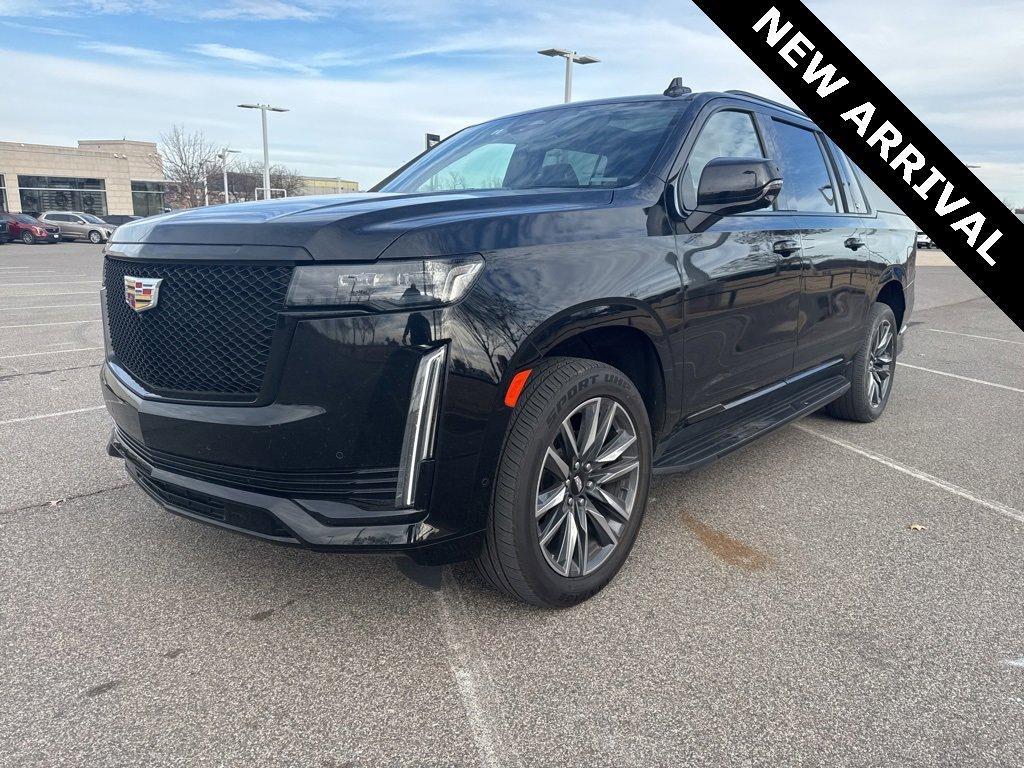 used 2023 Cadillac Escalade ESV car, priced at $62,852