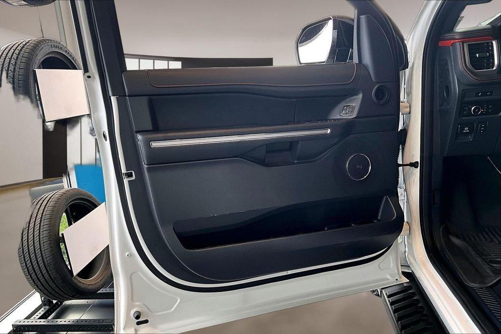 used 2024 Ford Expedition car, priced at $59,727
