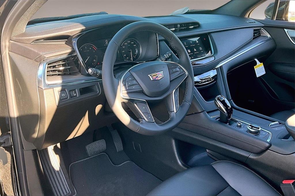 new 2026 Cadillac XT5 car, priced at $45,815