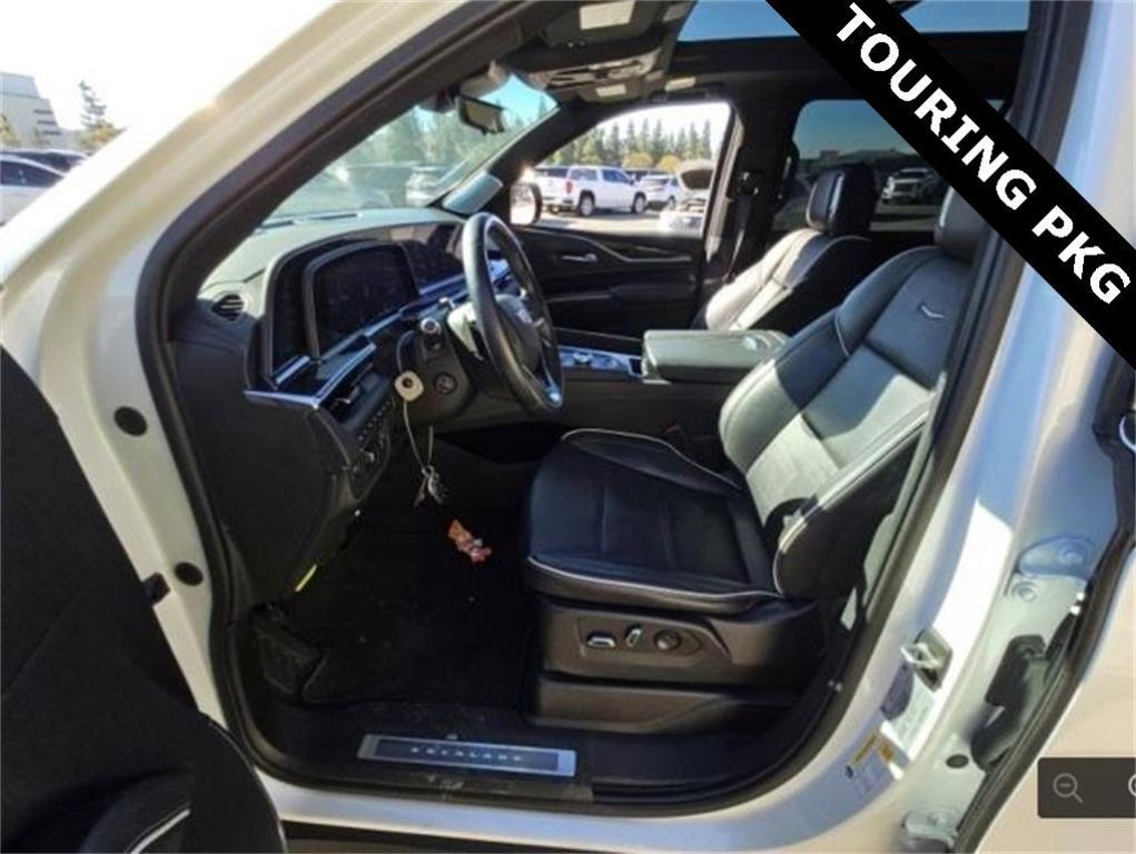 used 2022 Cadillac Escalade ESV car, priced at $56,616